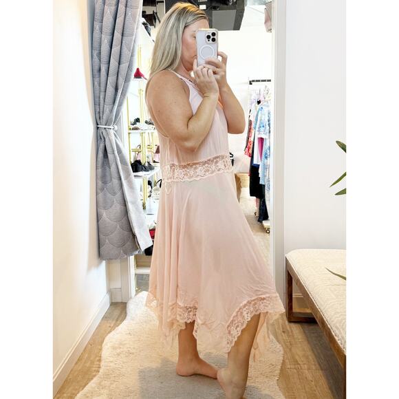 Intimately by Free People Sleeveless Halter Neck Hi-Low Midi Dress Light Pink M - Picture 2 of 9